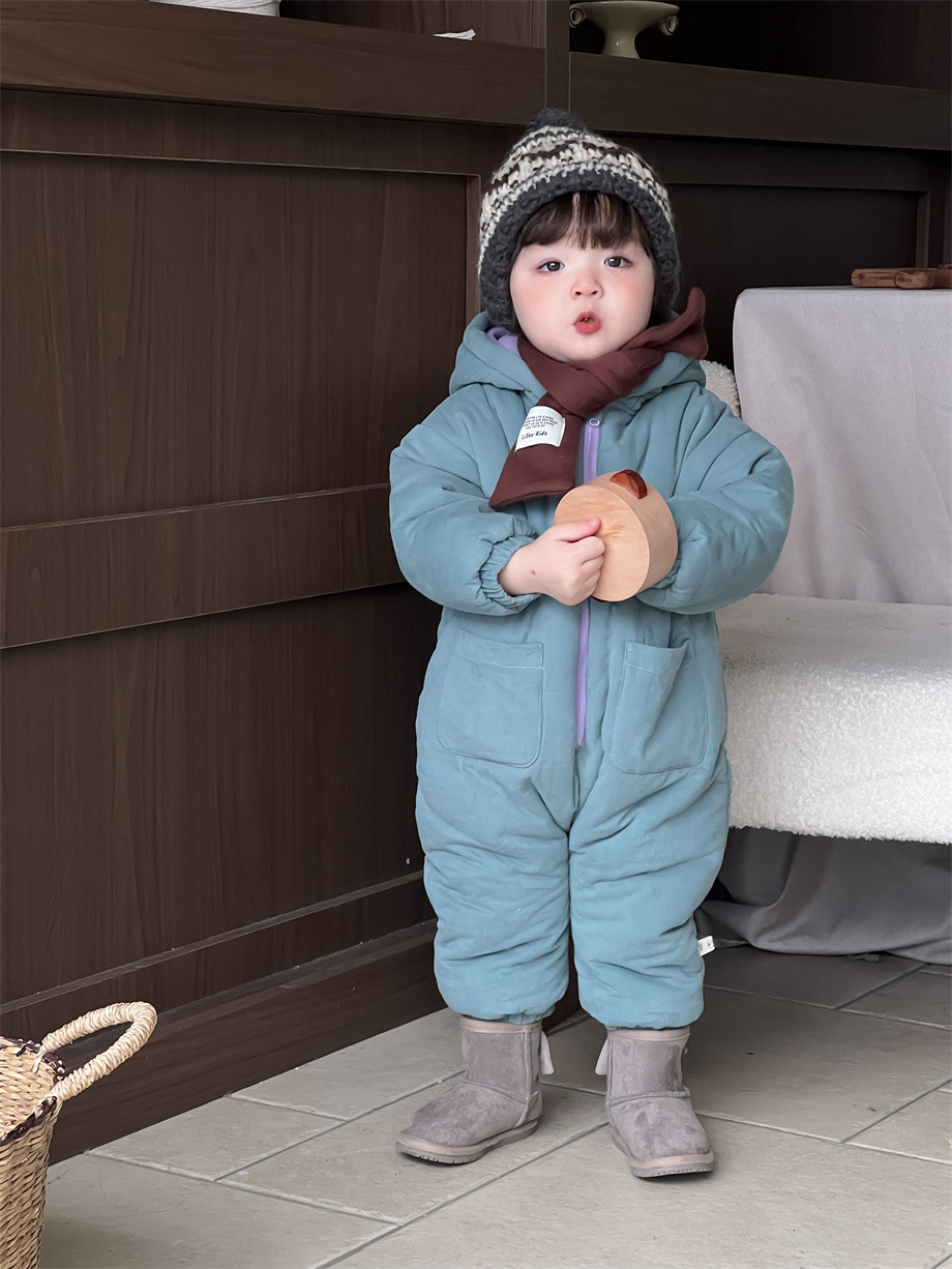 Ropa infantil de otoño y invierno 2024 bebés de otoño y invierno ropa de algodón de escalada de ropa infantil coreana para bebés gruesa ropa unida