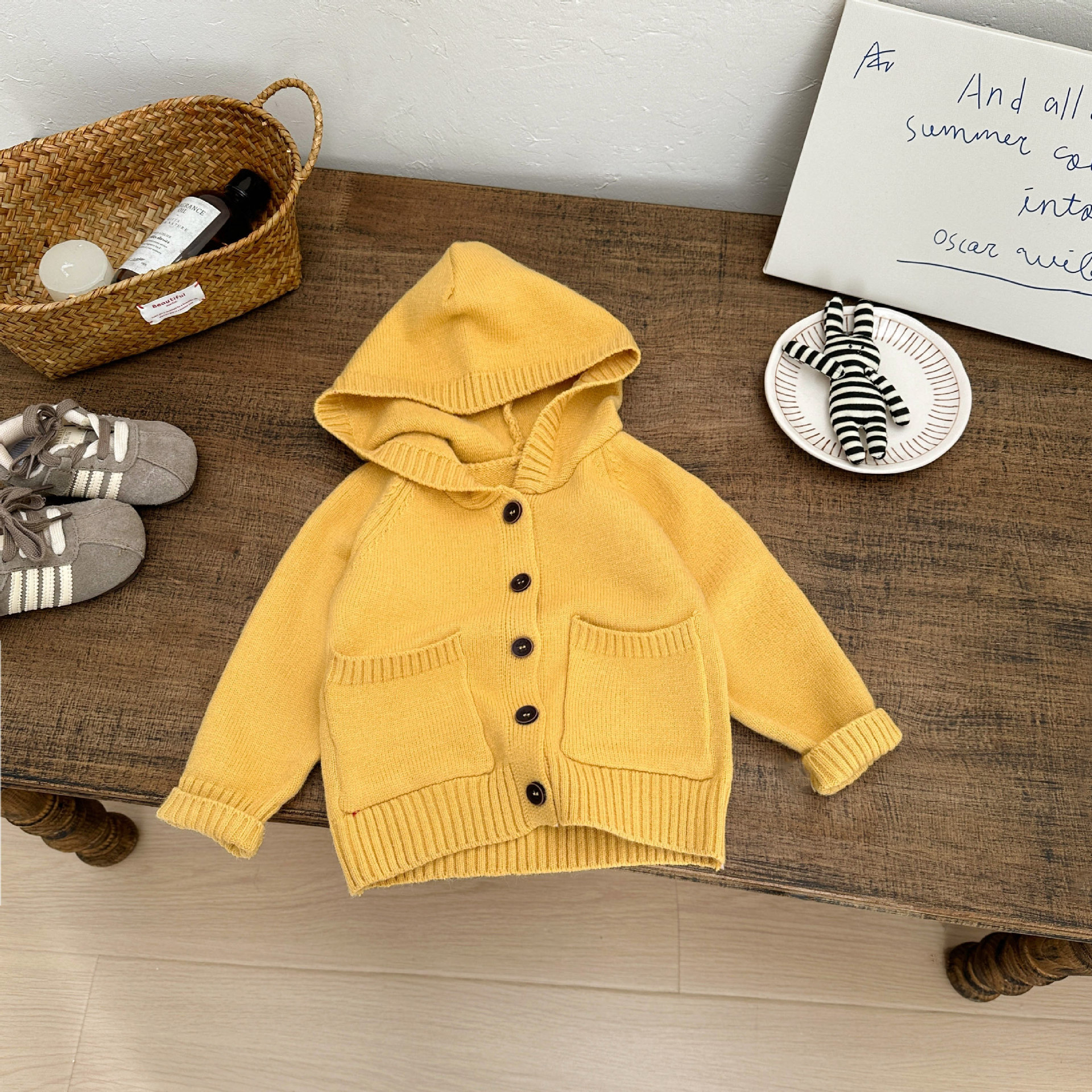 Primavera coreana suéter infantil primavera guapo bebé ropa de moda con capuz de punto cardigan suéter