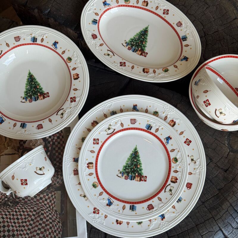 Cross-border vintage red Christmas and New Year dinner plate, fruit plate, dessert plate, Merry Christmas holiday plate Cross-border vintage red Christmas and New Year dinner plate, fruit plate, dessert plate, Merry Christmas holiday plate