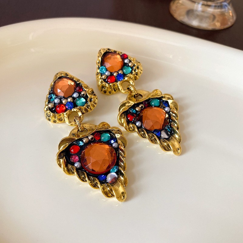 Pendientes de aguja de plata vintage medieval Pendientes de borla geométrica de flores de amor de metal Advanced Retro Advanced Heavy Industries