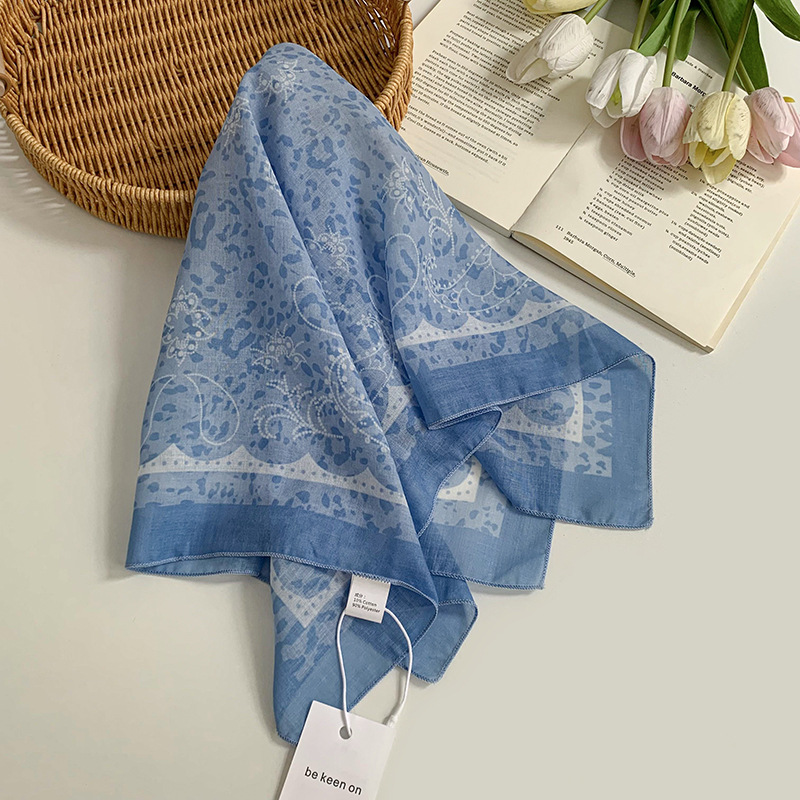 Pañuelo floral, estilo pastoral femenino de verano, nuevo estilo, bufanda fresca, bufanda de seda, bufanda cuadrada pequeña, bufanda de cuello de sentido avanzado