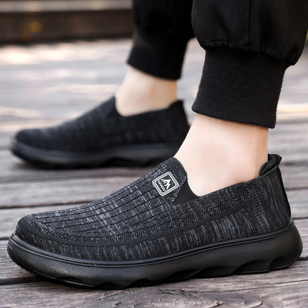 Primavera y verano nuevos zapatos de hombre transpirables, zapatos casuales perezosos con suela blanda, zapatos de mediana edad para padres al por mayor image 4