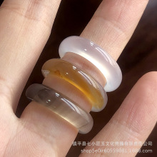 天然原色玛瑙戒指手饰批发俏色玉髓珠宝素圈指环女款戒圈跑环