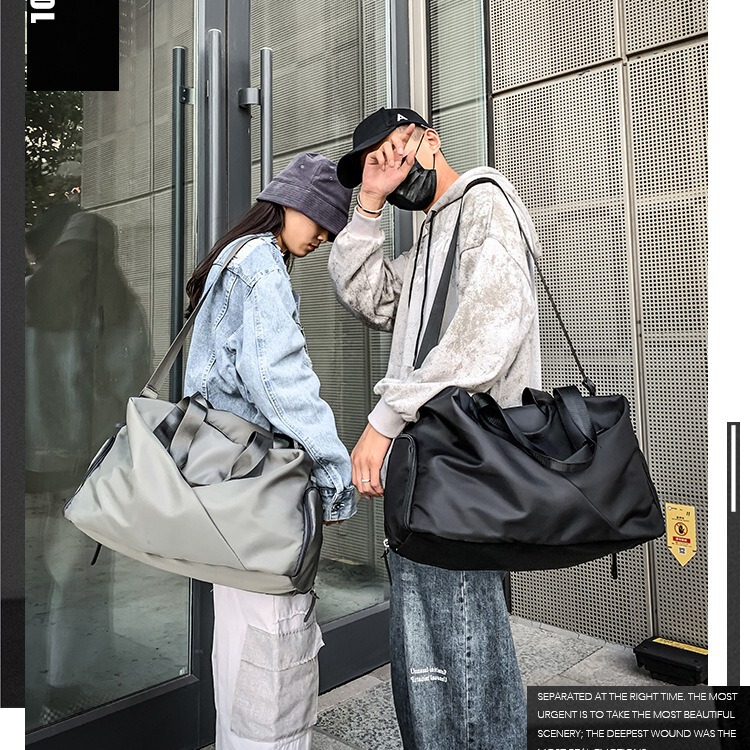 Super Cool Travel Bag Short-distance Business Travel Clothes Storage Bag Super Large Capacity Dry and Wet Separate Shoulder Handbag