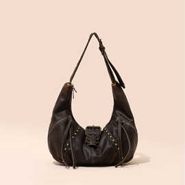 时尚高级感复古包包女大容量新款小众复古单肩斜挎包通勤饺子包女