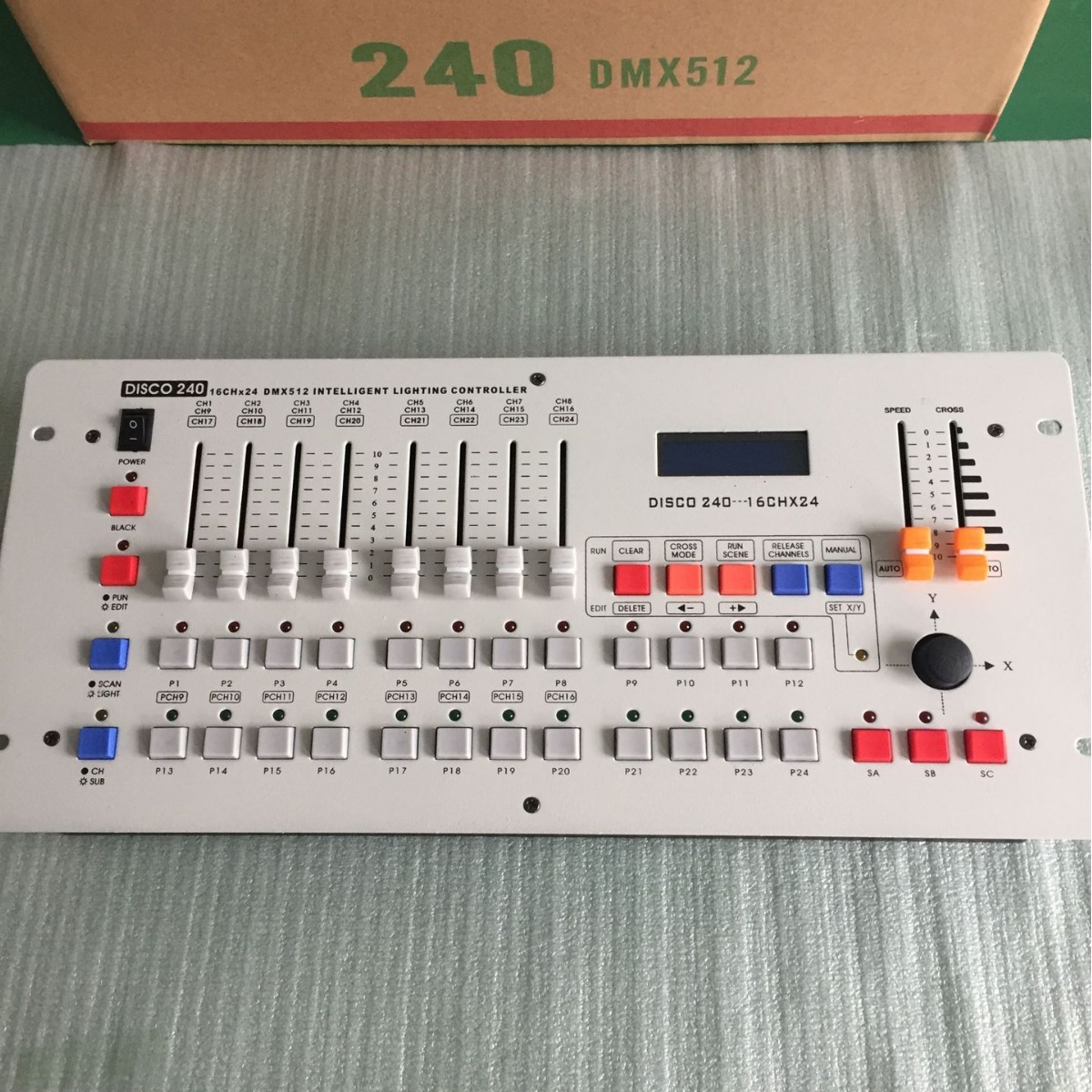 240控台舞台灯光光控制台LED帕灯摇头灯控制器婚庆灯光调光灯