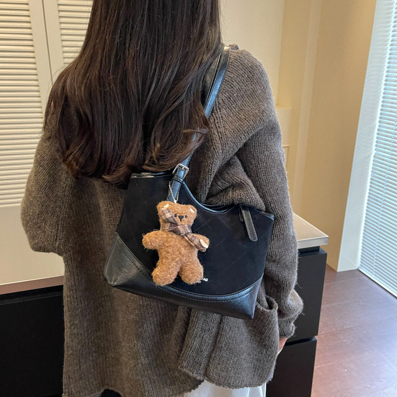 Túi tote nữ cỡ lớn dáng shopping, đeo vai và kẹp nách, chất liệu PU mềm, phong cách hiện đại — Màu cà phê Không có mặt dây chuyền, Màu nâu không có mặt dây chuyền, Rượu đỏ không có mặt dây chuyền, Đen không có mặt dây chuyền chi tiết 22