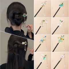 古風ヘアピンが無事にフリンジステップでヘアピンを揺らします。