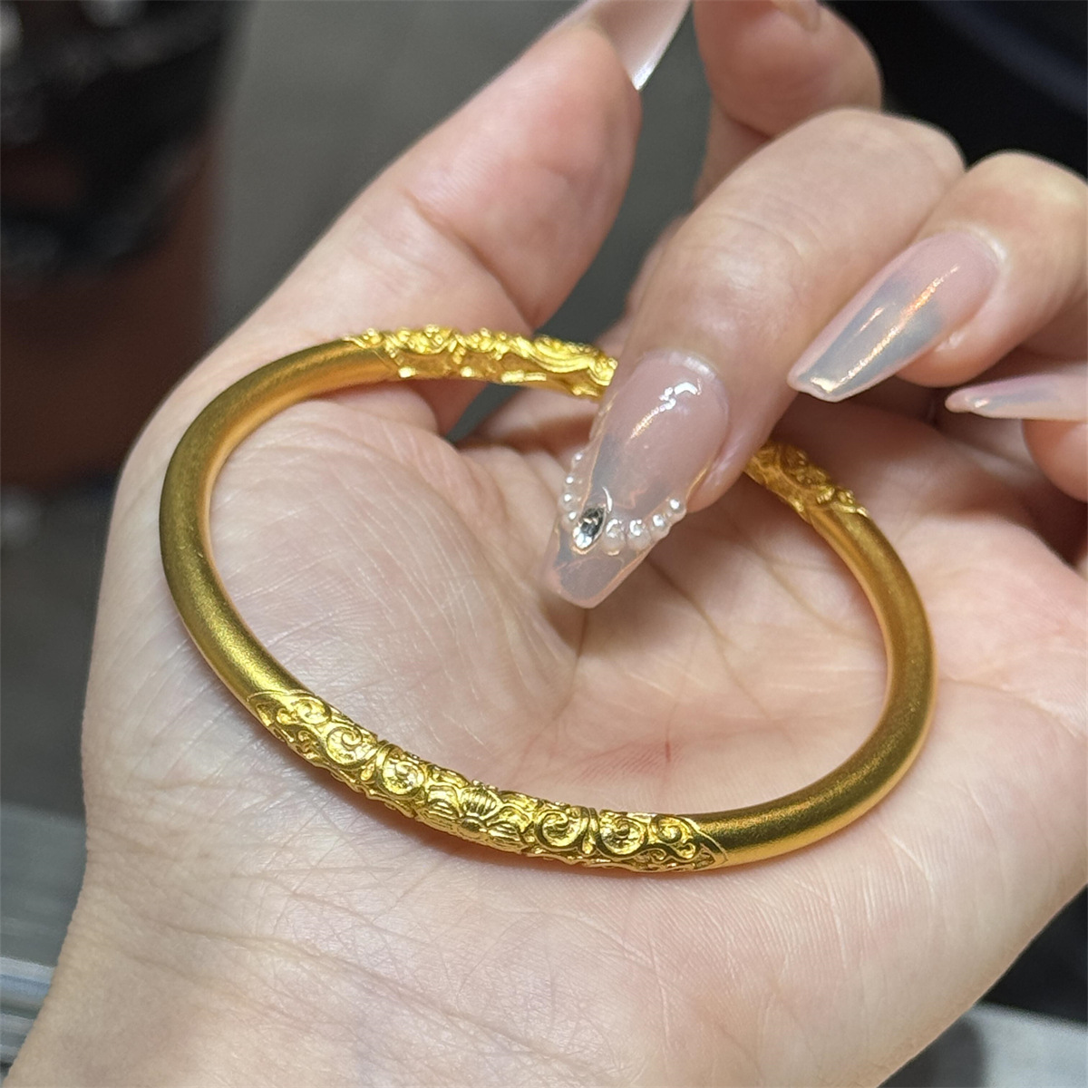 Sophisticated bracelet