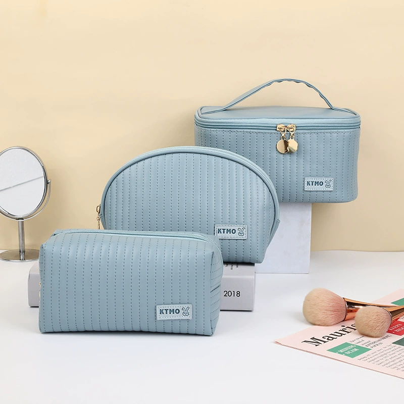 Polyurethane Cosmetic Bag, Handheld Waterproof Organizer, Spacious 24.2×19.6×3.6 cm