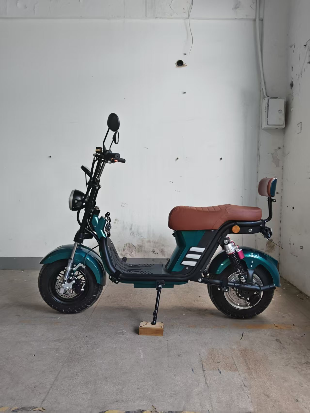 Exported to Brazil: Harley electric motorcycle, high-power electric scooter, large-platform high-speed adult electric vehicle, personal transport vehicle