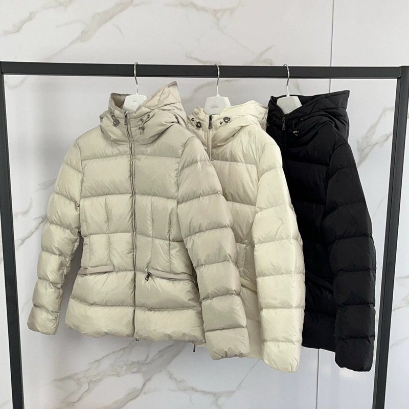 In-stock M Mengjia women's short waist-cinching down jacket with hood and zipper, 90% white duck down puffer coat