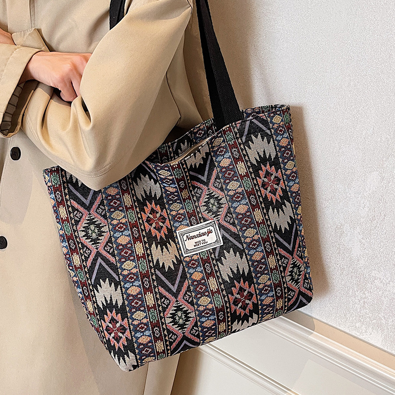 Large-Capacity Ethnic Style Bag for Women 2026 New Trendy Fashion Tote Bag for Women Niche Versatile Shoulder Handbag for Women