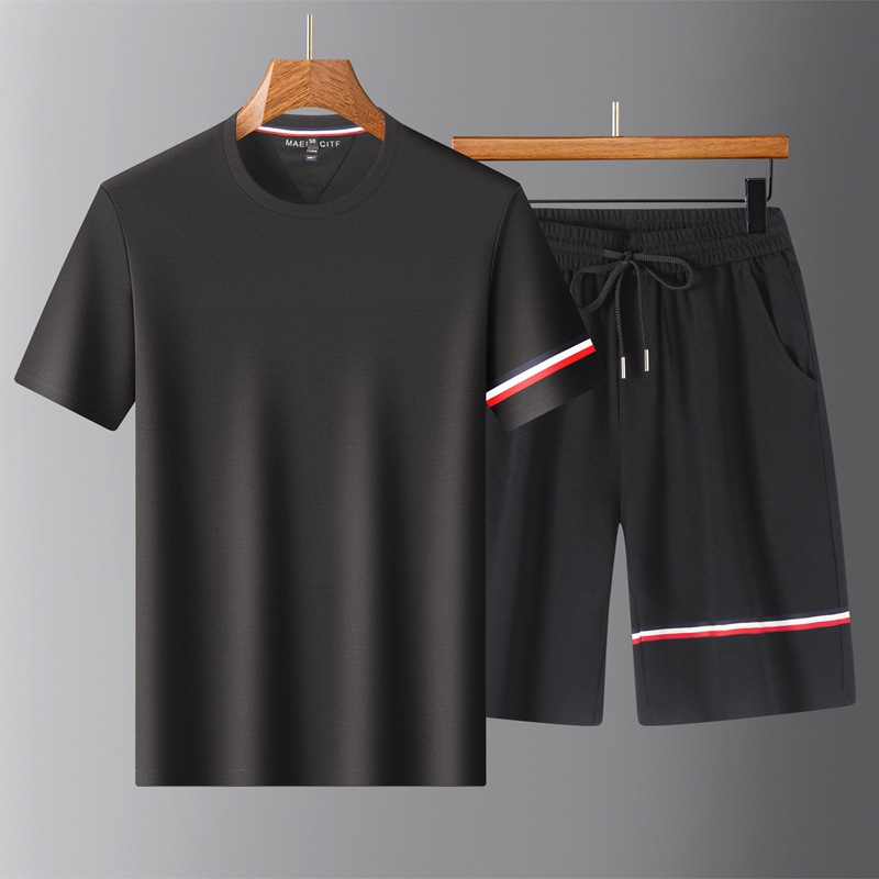 Men's Casual suit 2025 Summer New Arrival Young and Middle-aged Fashionable Round Neck Short-sleeved T-shirt Loose Shorts Two-piece Set