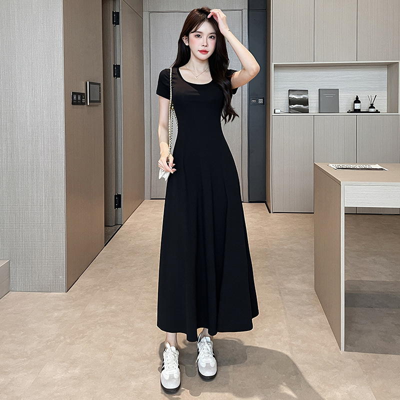 Resort-Style Pure Cotton Stretch Short-Sleeved Dress for Women, New Plus-Size Waist-Cinching Slimming Look Long Skirt with Elegant U-Neck