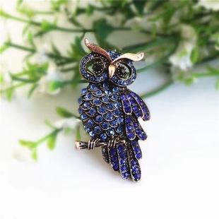 High-end light luxury diamond-encrusted owl brooch ladies temperament clothing pin accessories vintage owl brooch wholesale
