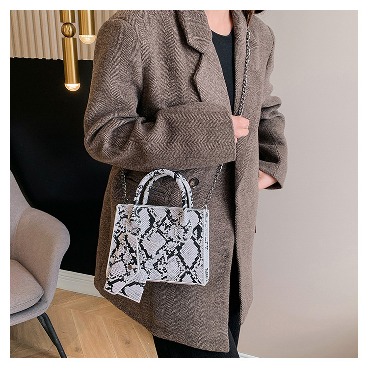 Elegante schlange muster einfache textur handb 2024 neue modische design einzelne schulter crossbody mutter kleine quadratische_voghion.com