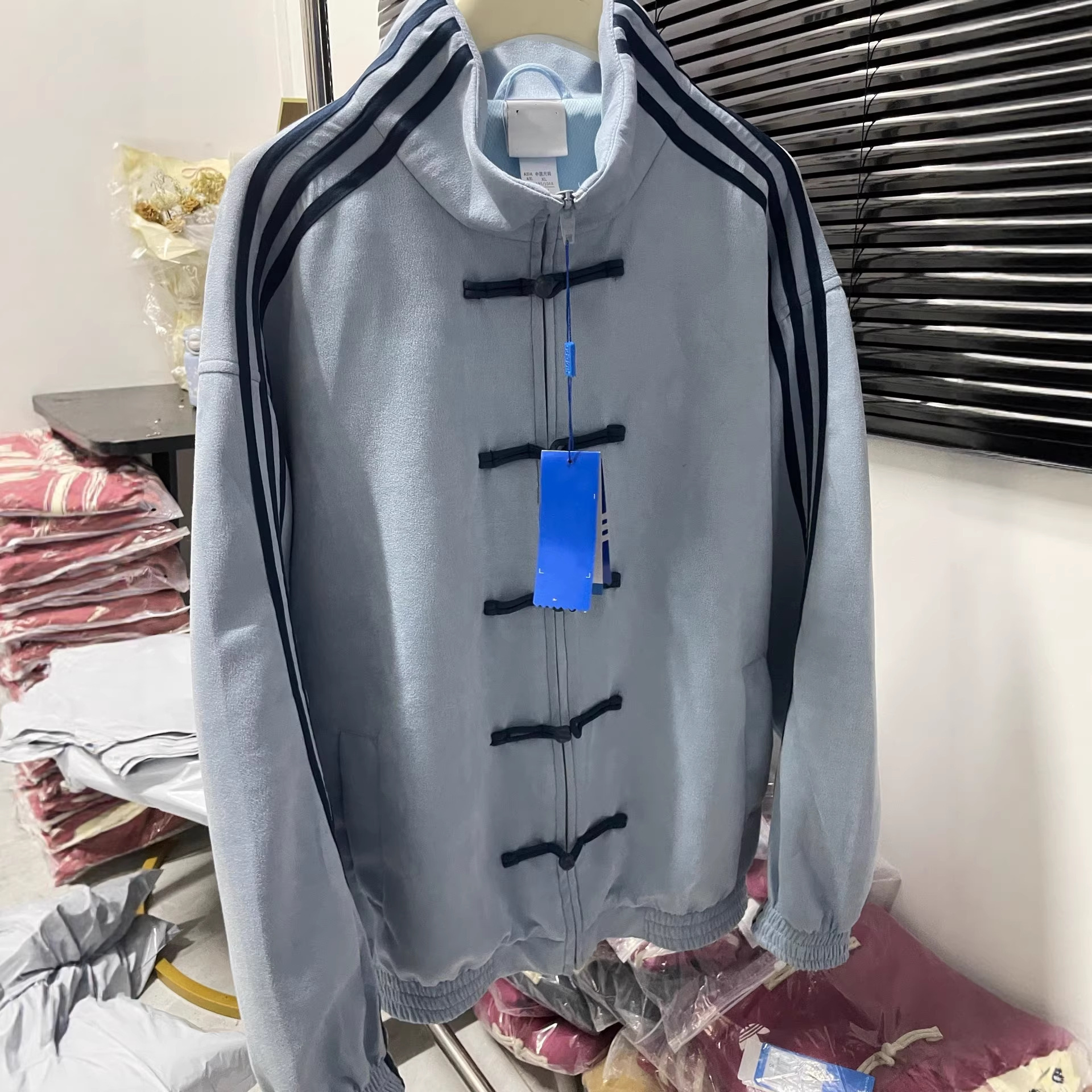Chinese-style frog button spring sports jacket, unique design, retro fashion, national trend Tang suit loose stand collar jacket