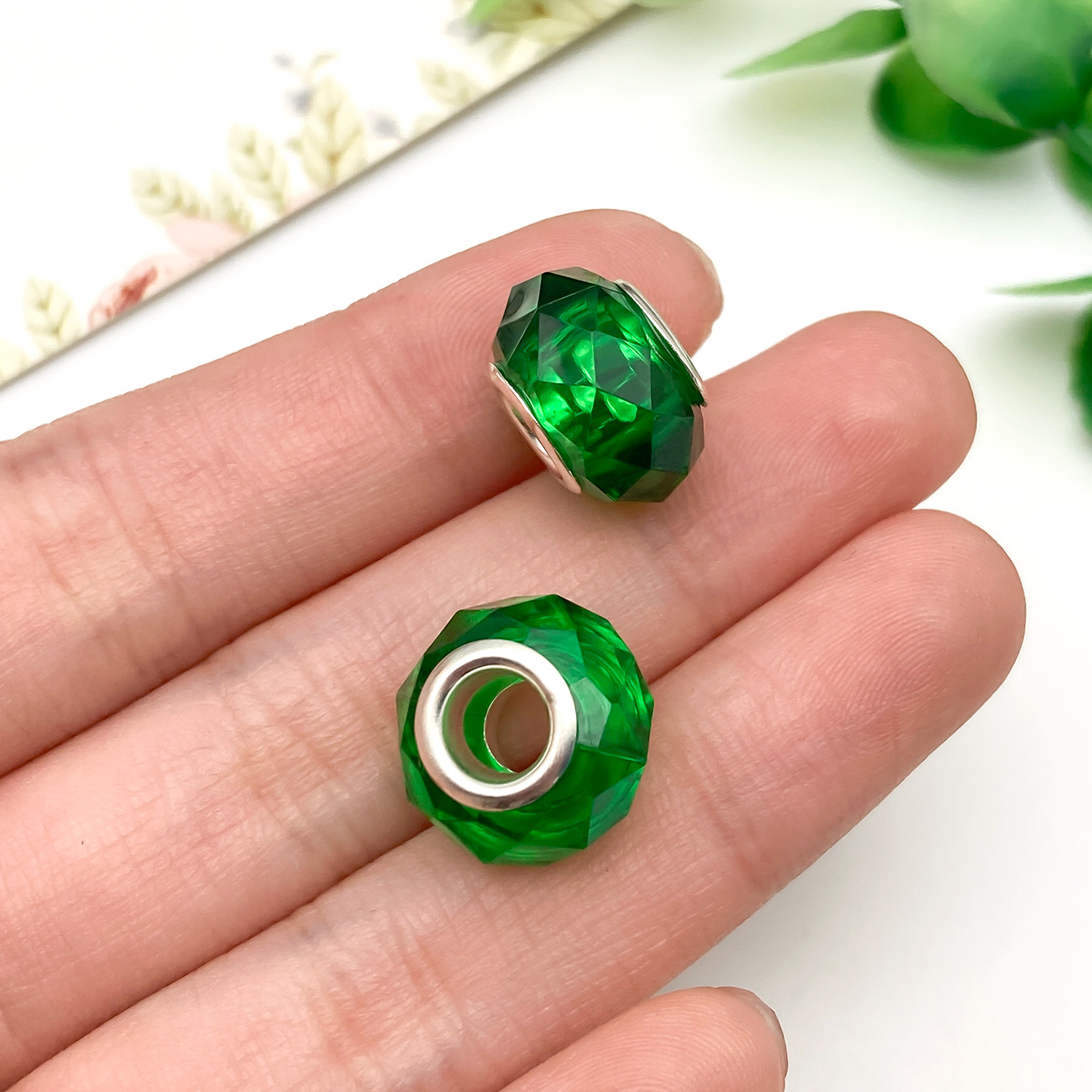 13250-D-绿色树脂圆形切面潘家大孔珠子13mm-0.9