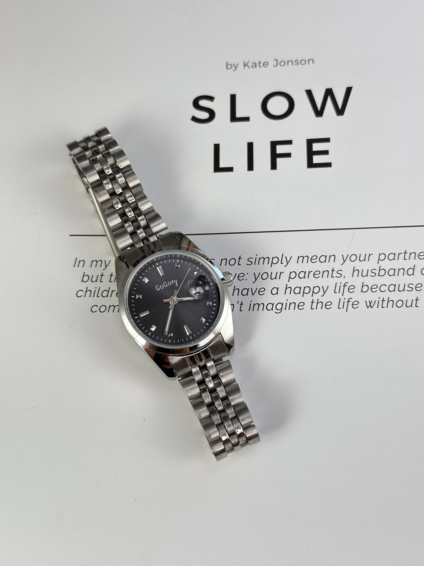 55g Weight Ordinary Glass Mirror Material Steel Belt Strap Material Watch Classification Pointer Display Type Double Side Snaps Buckle Style Round Dial Shape Casual, Daily Occasion Quartz Movement Solid Color Pattern Women's Gender Classic Style Style Classic Style Solid Color Double Side Snaps Quartz Watch Women's Watches 17