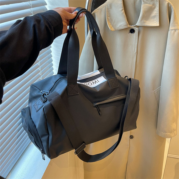 Sports shoulder bag