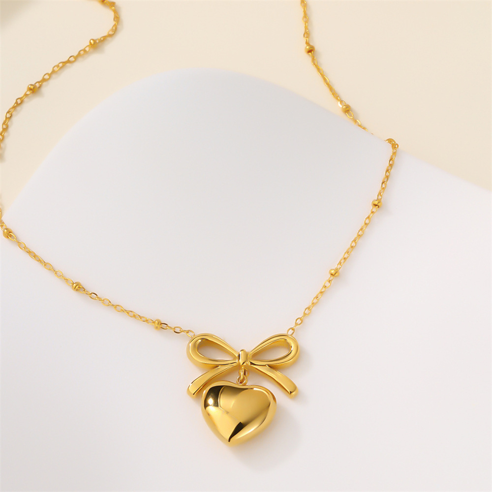 Collar de amor con lazo