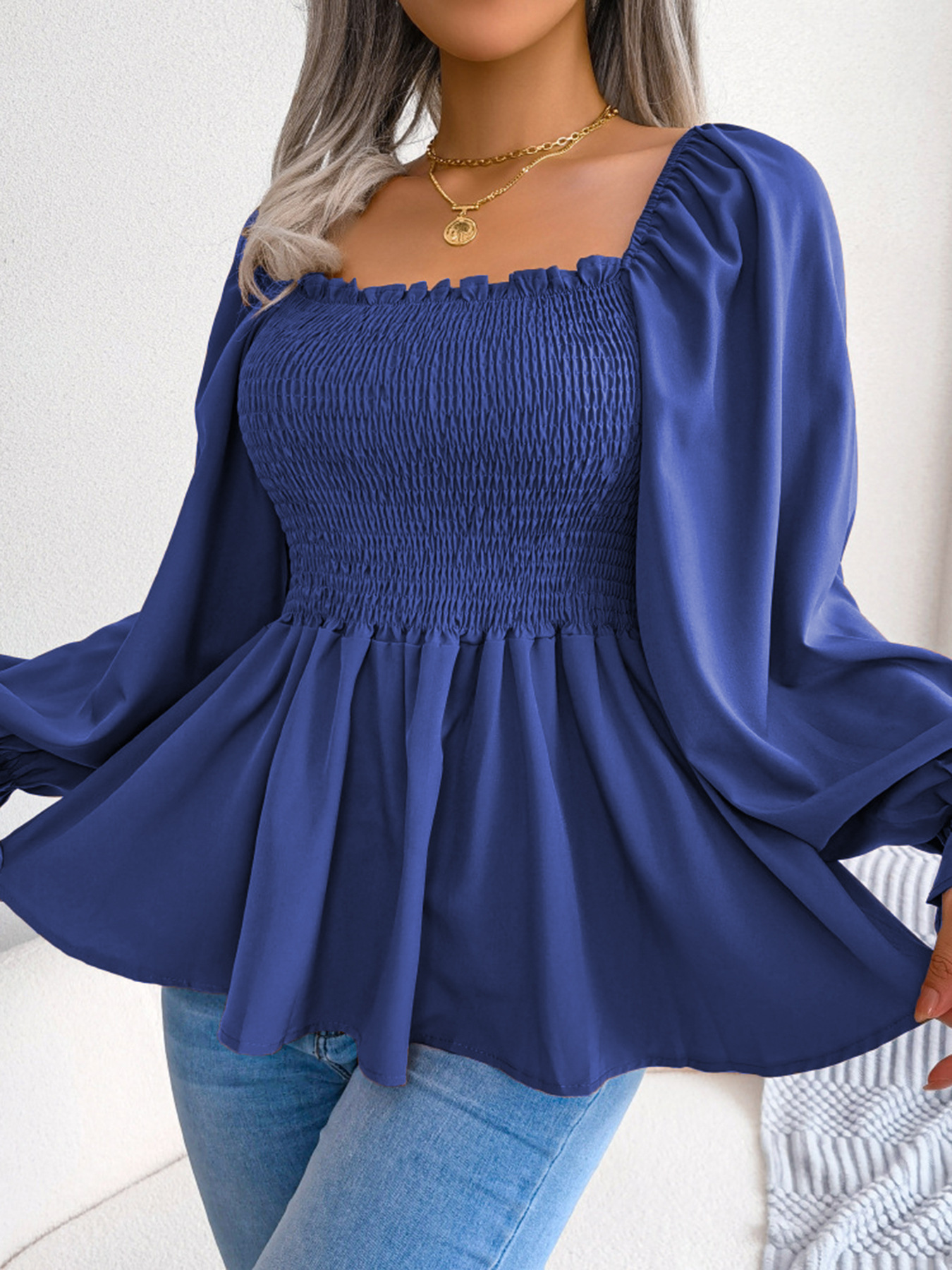 Otoño y invierno europeos y estadounidenses ropa de mujer de tamaño grande cuello cuadrado camiseta de chiffon de manga larga de estilo casual Halloween uso diario