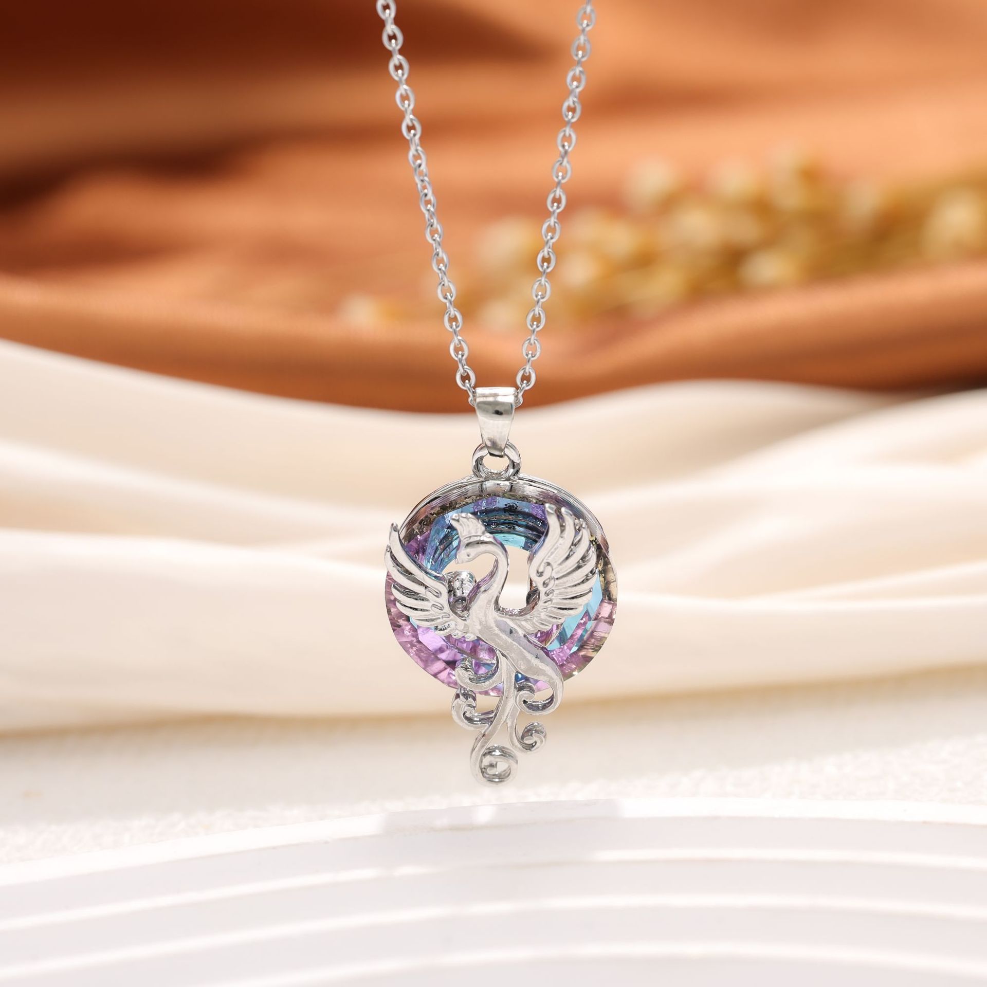 Nicho de diseño de colorido pájaro de fuego Phoenix personalidad colgante exagerado multicolor cadena cruzada universal artículos de mujer
