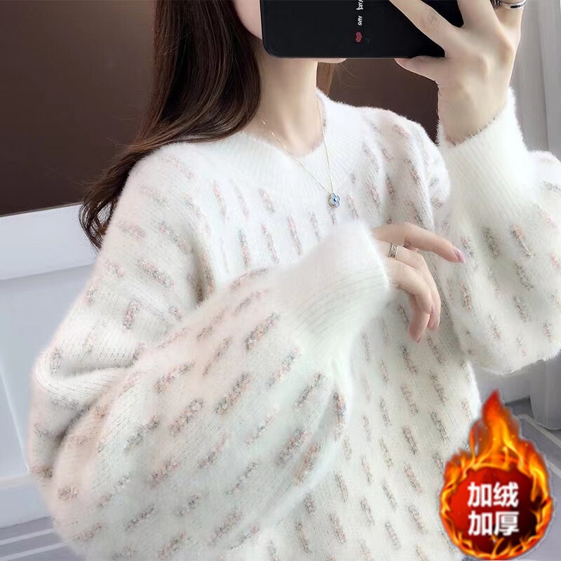 Autumn and winter plus-size chenille sweater, loose-fitting top, casual style, fashionable, thickened, slimming base shirt for women Autumn and winter plus-size chenille sweater, loose-fitting top, casual style, fashionable, thickened, slimming base shirt for women