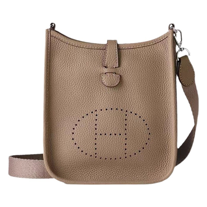 Bolso de Mujer para Viajes Diarios, Versátil, de Cuero Genuino, Tipo Bandolera, Nuevo Bolso de Mujer con un Toque de Alta Gama, Bolso Evelyn.