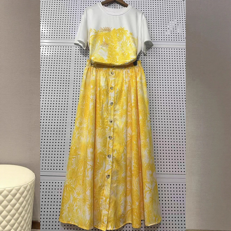Foreign Trade Spring and Summer Women's New Printed Short-Sleeved T-Shirt Elastic Waist Loose Button Skirt Fashion Women's Suit