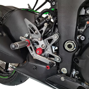 Suitable for Kawasaki ZX-6R ZX636 2024 2025 modified motorcycle lifting pedal rear movement assembly