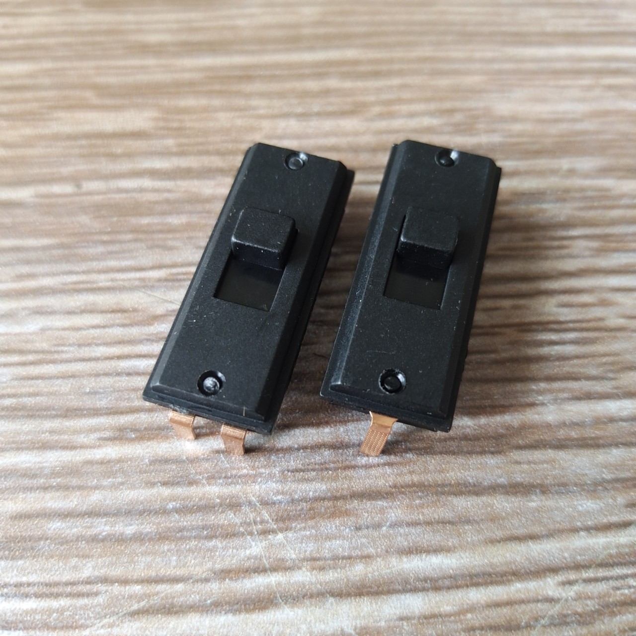 三脚三档立式直插拨动开关 三脚三档滑动开关 XN-14 10A 250V