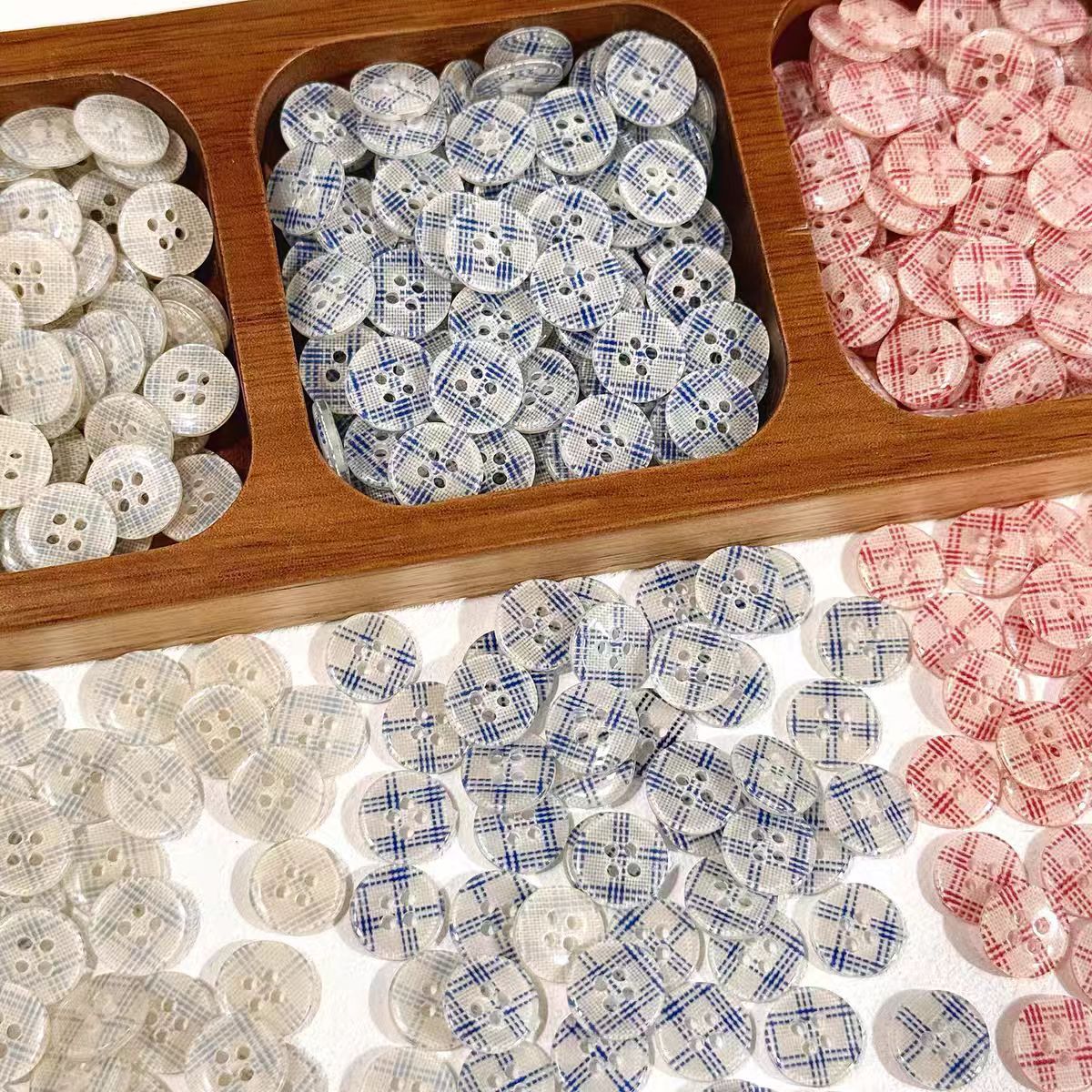 ins韩系条纹格纹四眼纽扣手工diy缝纫辅料服装扣配件装饰手作扣子