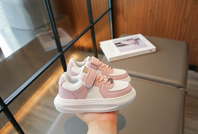 Neue Art von Kinder-Sneakern 2024 Herbst bequeme und modische lässige Sportschuhe für Jungen und Mädchen, mittlere und große Kinder-Schülerschuhe_voghion.com