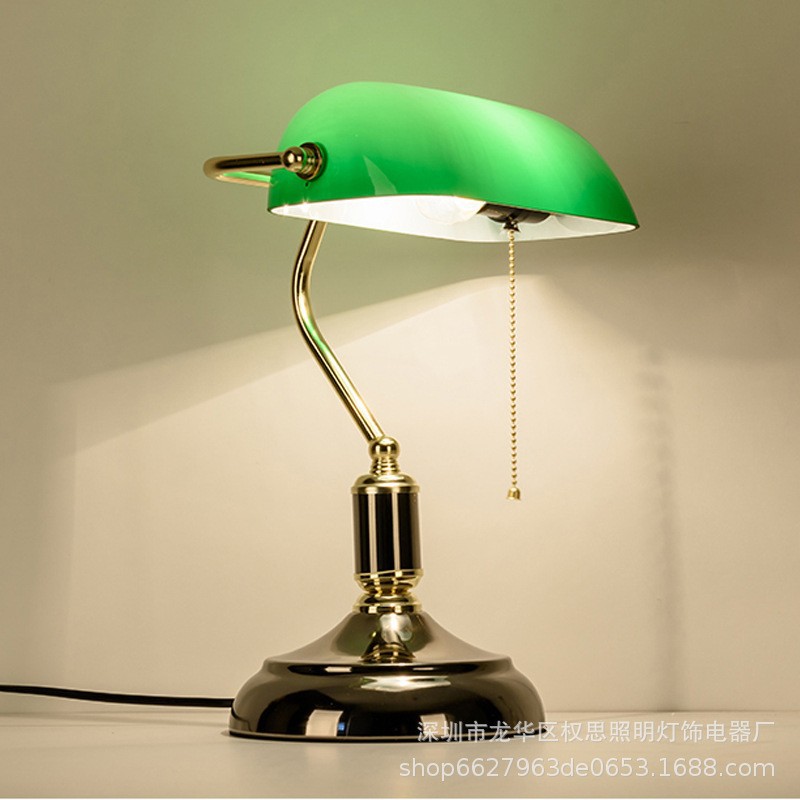 Suministro de exportación creativa retro Chiang Kai-shek viejo Shanghai República de China nostálgico Oficina estudio lámpara de mesa lámpara de banco