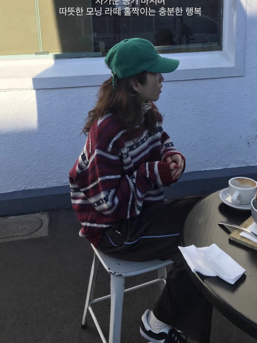 2025年秋新作 韓国東大門シエ*ネ風 レトロでスリムなコントラストカラーのジャカードニットセーター