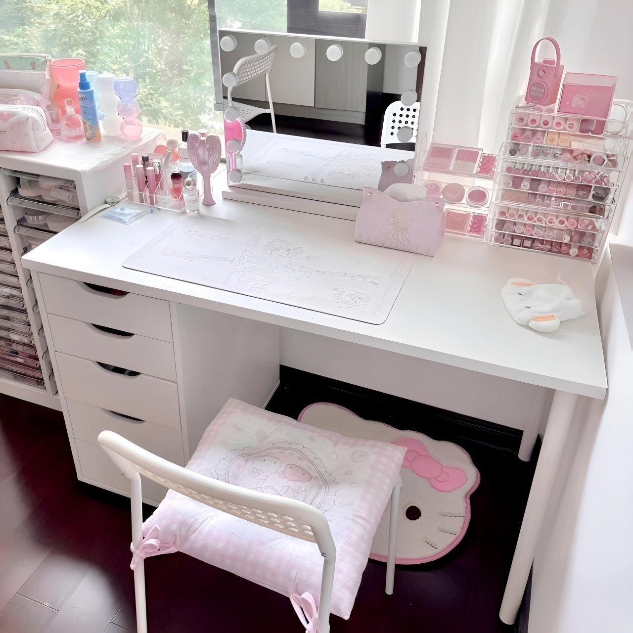 Simple modern makeup table for rental apartments with drawers for storage, double desk in minimalist style, student study desk
