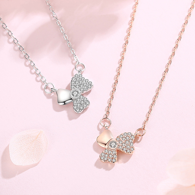 S925 plata esterlina suerte de tres pétalos collar de paja de las mujeres de estilo coreano simple cadena de clavícula ins viento frío regalo para novia