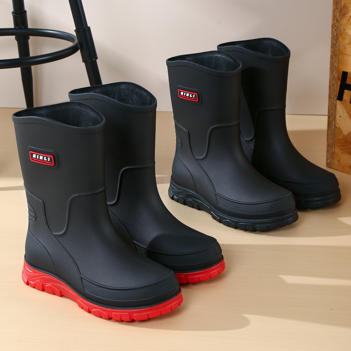 New men's mid-calf anti-slip rain boots, waterproof outdoor shoes, fishing boots, anti-slip water boots, rain boots, direct from the manufacturer