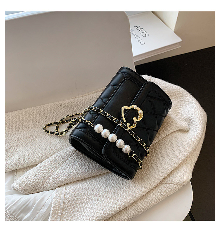 Wholesale Heart-shaped Buckle Messenger Shoulder Small Square Bag Nihaojewelry display picture 43