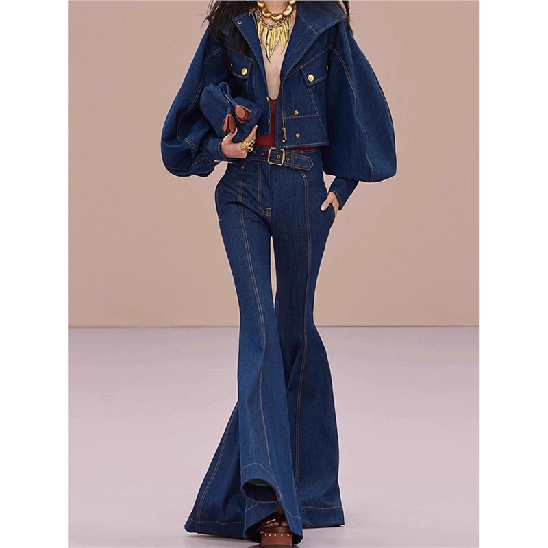 Fashionable Retro Blue Flared Jeans for Women, Spring Slimming and Leg-Lengthening Design, Long-Sleeve Top Two-Piece Set