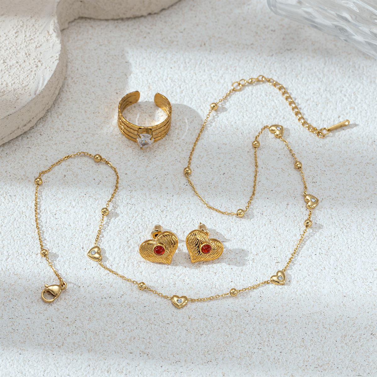 TENA Europa y América collar de acero inoxidable lujo ligero nicho moda amor conjunto de joyas de mano zircon incrustado venta caliente transfronteriza