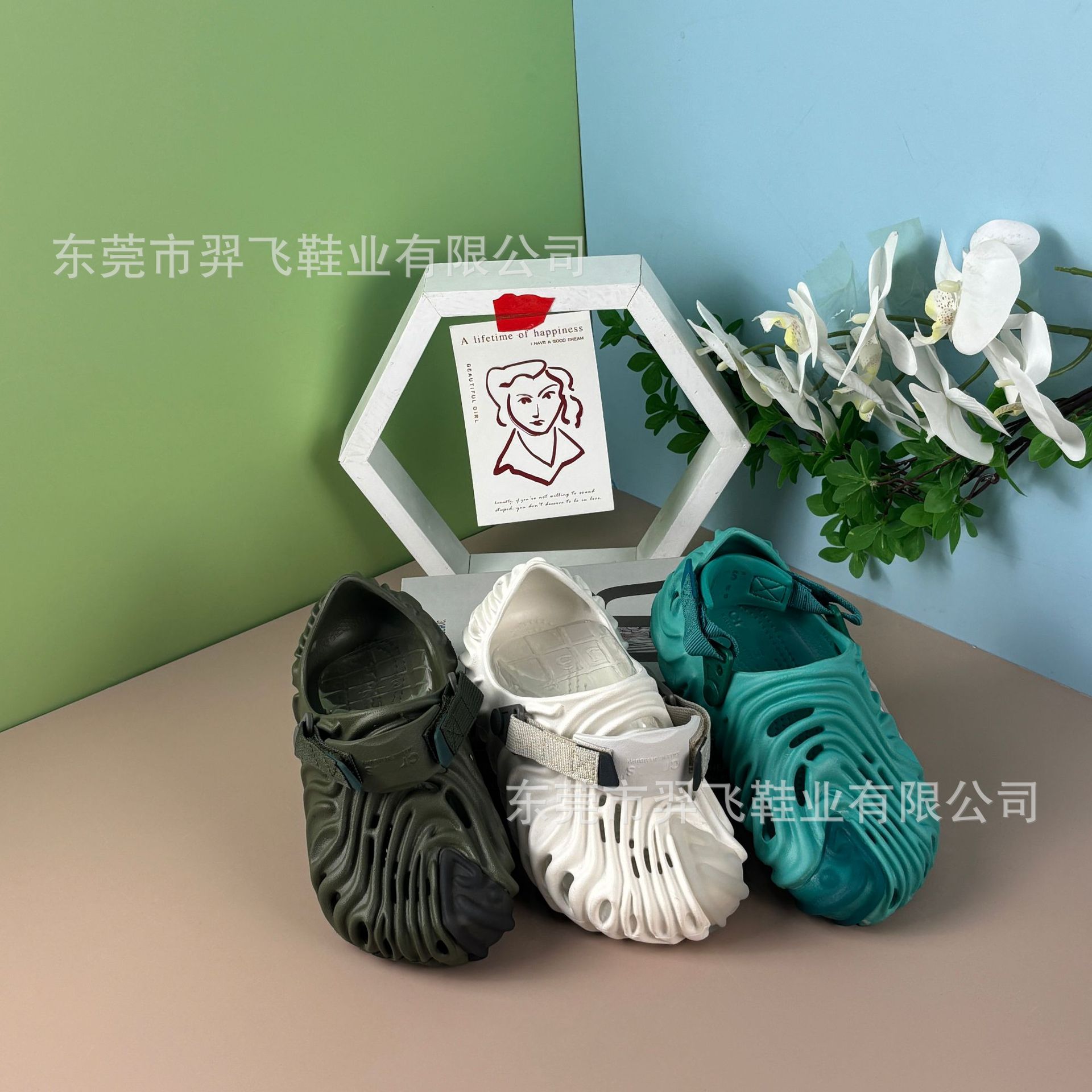 Cross Fingerprint Hole Shoes, Breathable and Lightweight Outdoor Non-Slip Toe-Toe Slip-On Lazy Beach Sandals for Men and Women