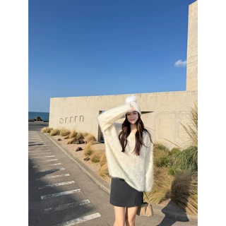 百视旺服饰绵羊毛羊绒桑蚕丝拉毛绞花毛衣女秋冬新款宽松显瘦上衣