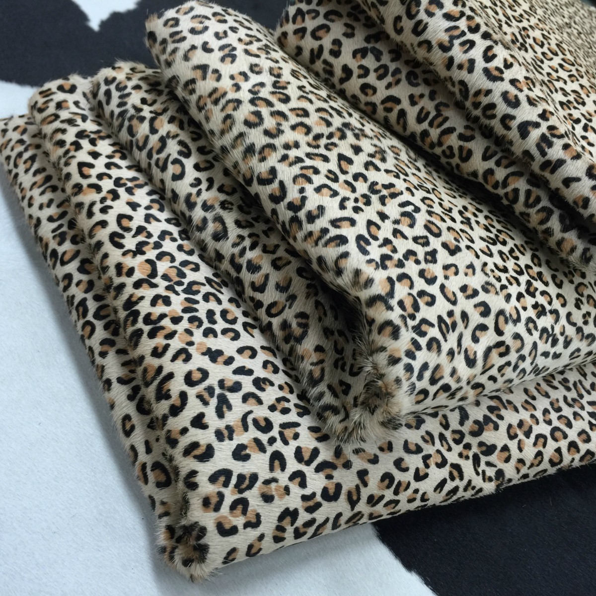 杏色小豹纹印花牛毛皮真皮皮革马毛皮批发