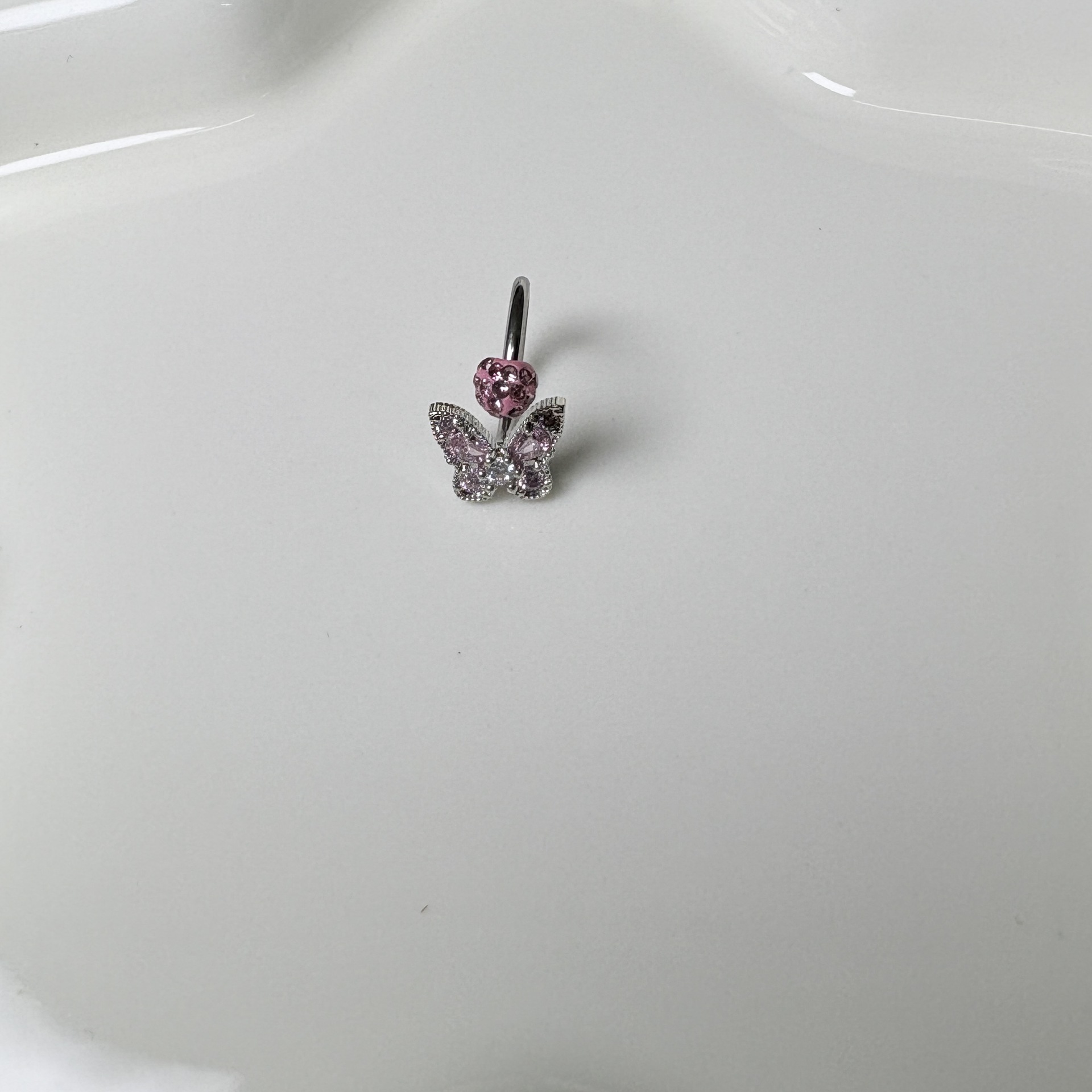 Pointed titanium steel lip stud product view