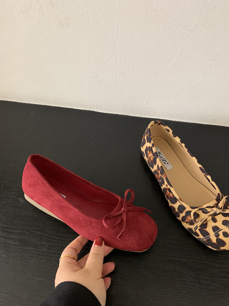 Zapatos planos bowknot francés zapatos individuales rojos zapatos de mujer zapatillas de ballet primavera suela suave zapatos de todo fósforo zapatos de leche