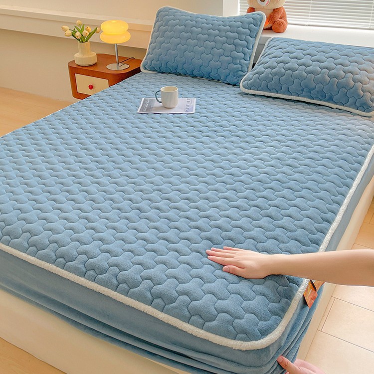 Cama de camisa de leche gruesa clase A cubierta de una sola pieza de cubierta de cama de invierno intercalada de algodón cubierta de colchón cubierta de protección de colchón 2025 nuevo