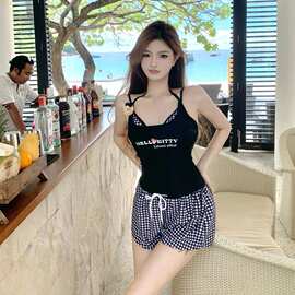 韩版游泳衣女款2026新款夏季辣妹分体四件套显瘦遮肉女士游泳度假